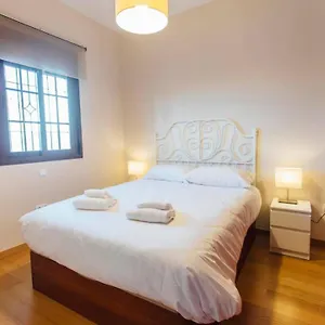 Duplex With Terrace- 5bd 3bth- Center Appartement Séville