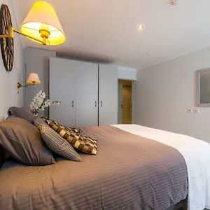  Апартаменты Inn Bruges