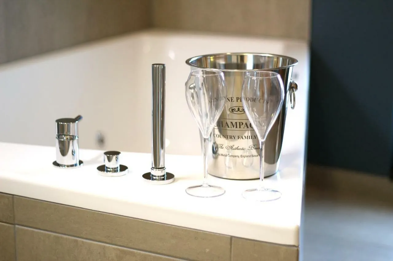 Bsauna & Wellness Apartment Bruges Belgium